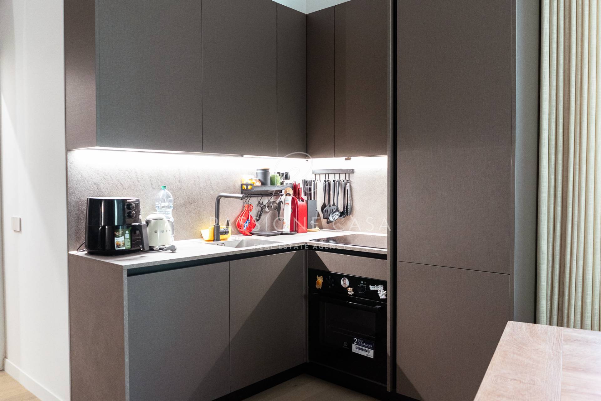 Appartamento in vendita a Milano, Lorenteggio