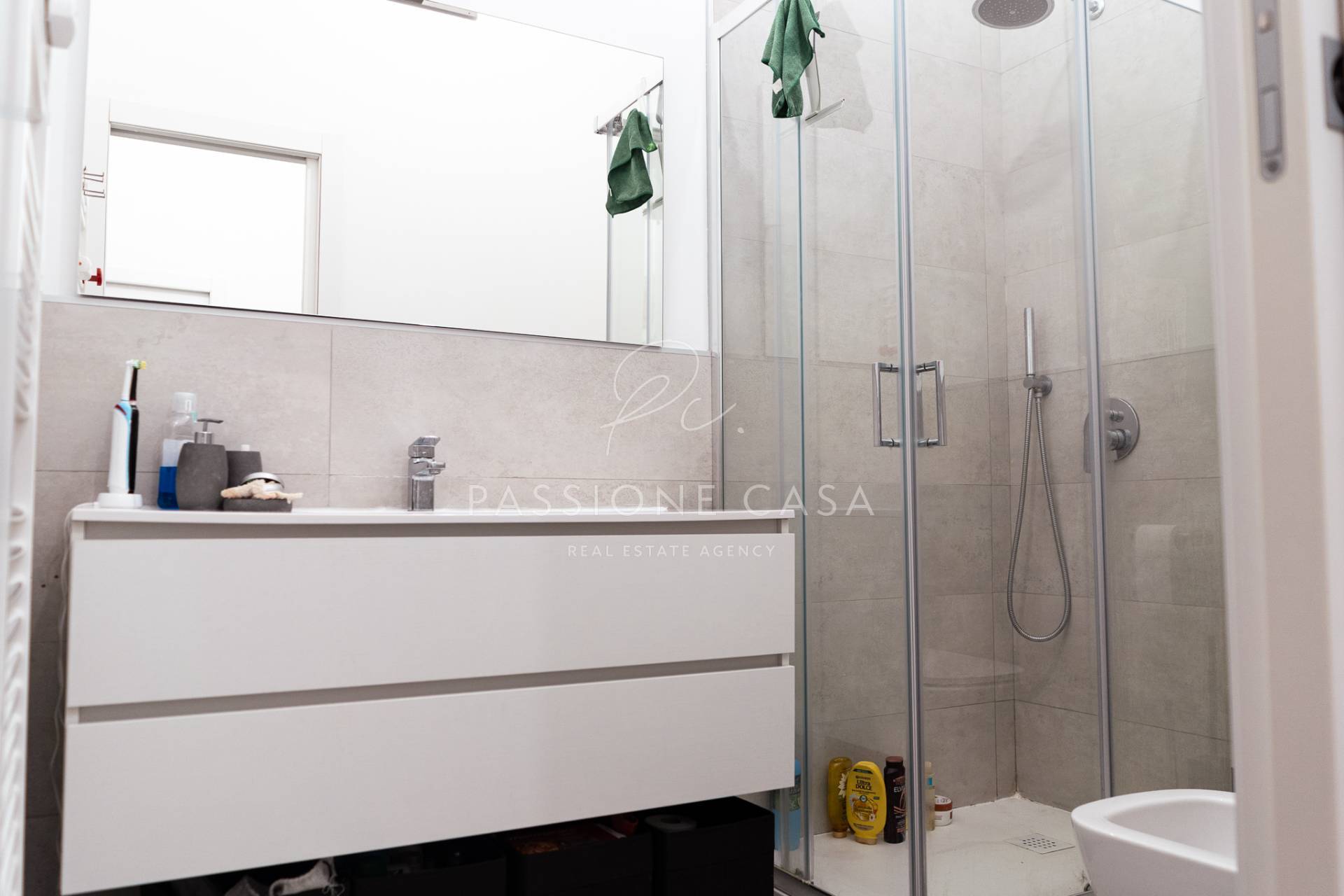 Appartamento in vendita a Milano, Lorenteggio