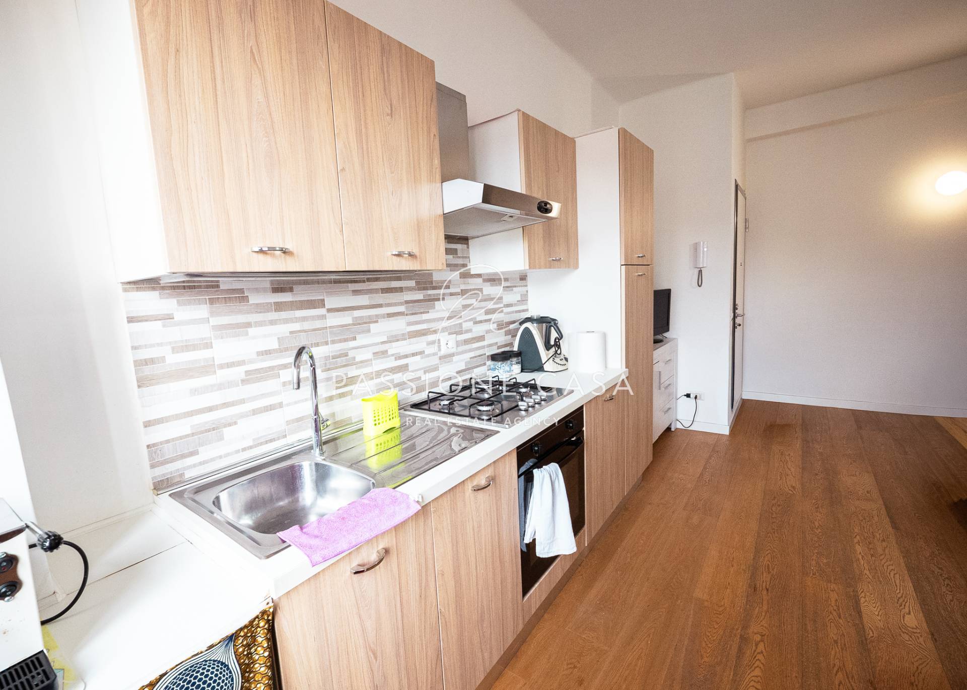 Appartamento in vendita a Milano, Corsica