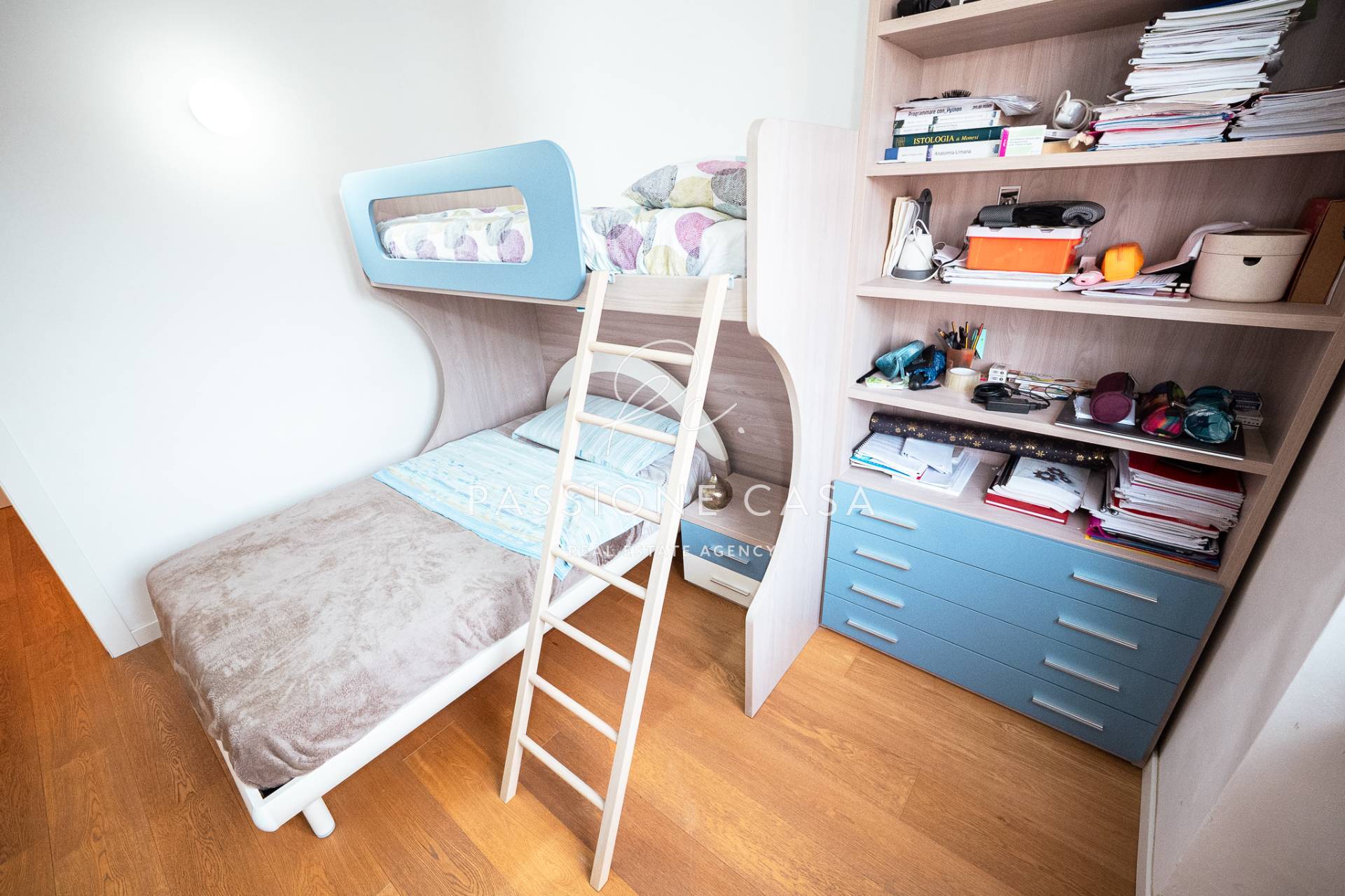 Appartamento in vendita a Milano, Corsica