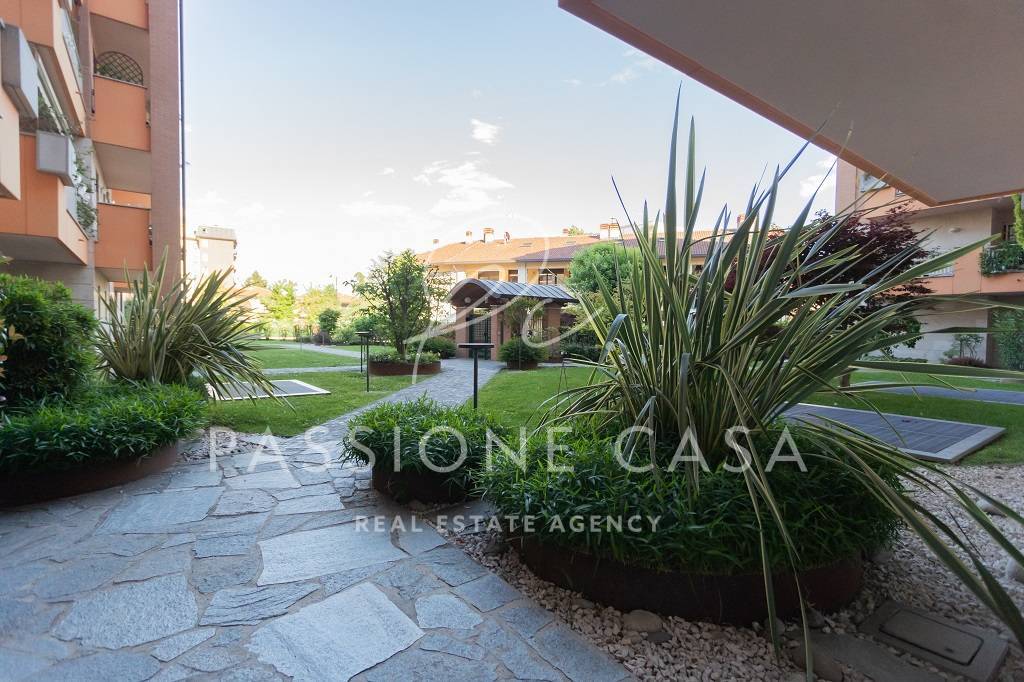 Appartamento in vendita a Segrate, Centro