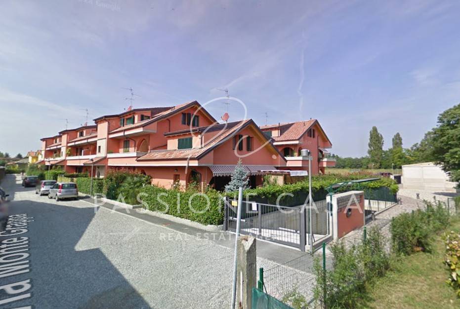 Box o garage in vendita a Inzago