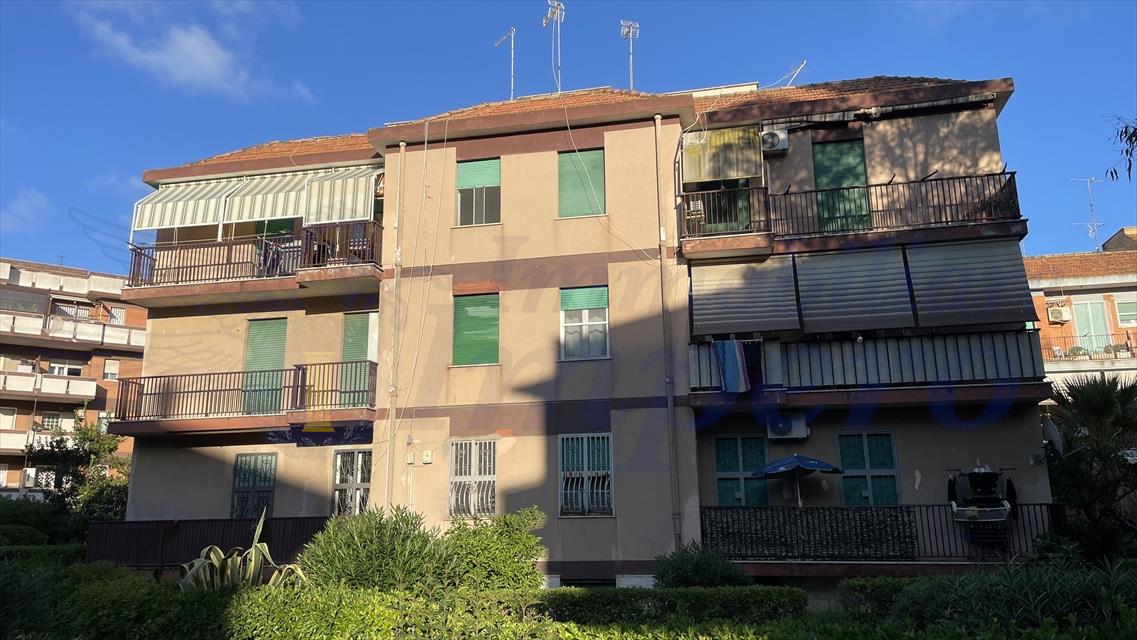 Trilocale in vendita in via zara 2, Pomezia