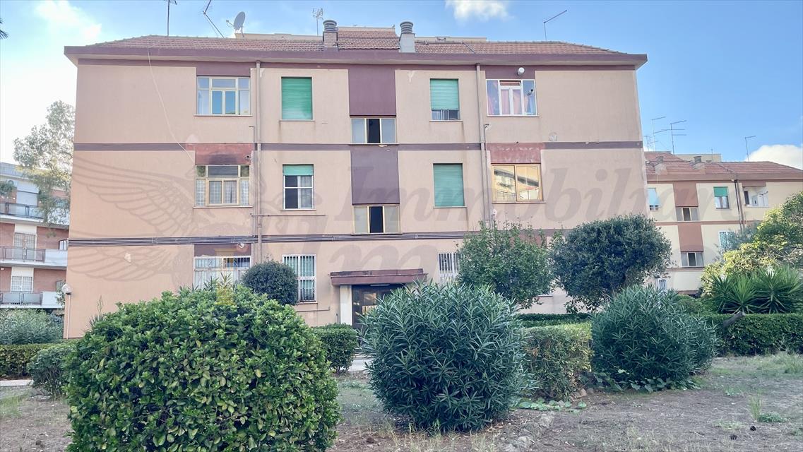 Trilocale in vendita in via zara 2, Pomezia