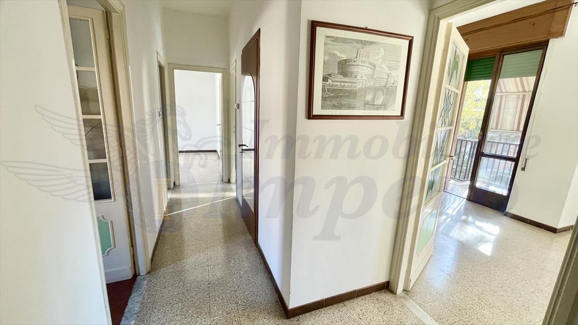 Trilocale in vendita in via zara 2, Pomezia