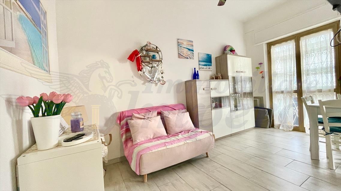 Bilocale in vendita in via svezia n.54, Pomezia