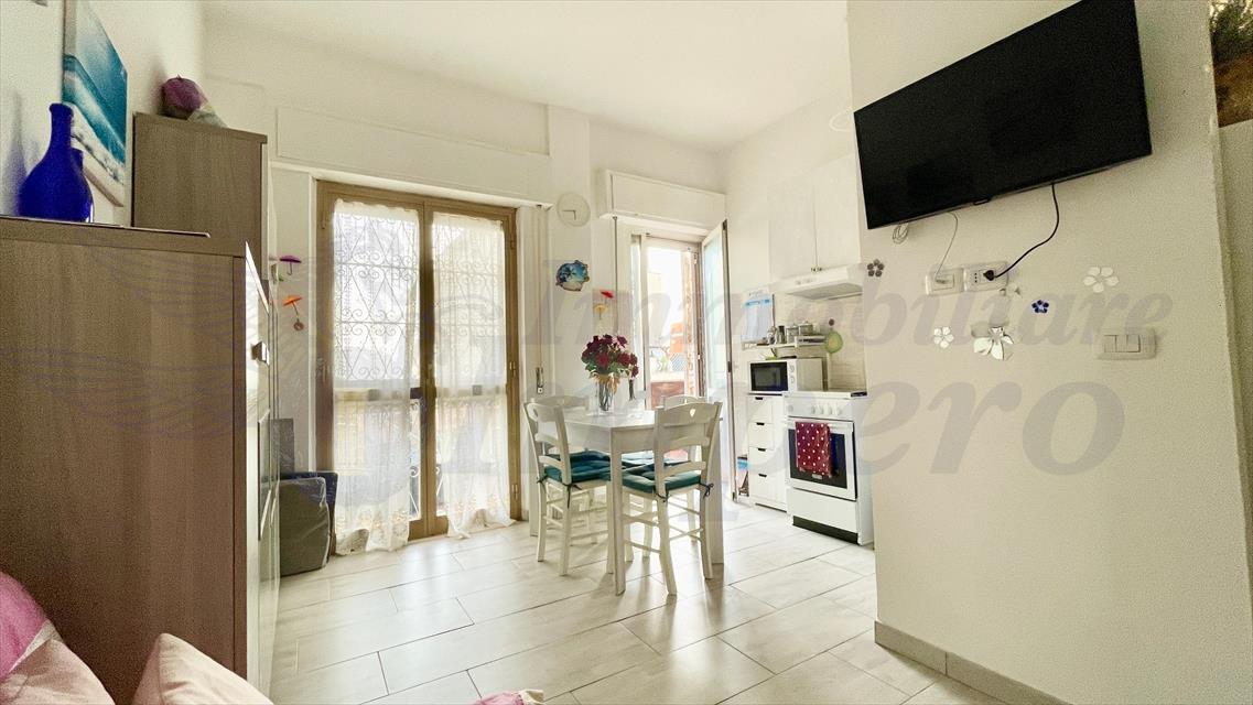 Bilocale in vendita in via svezia n.54, Pomezia