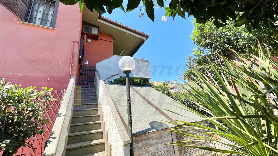 Bilocale con giardino in via ascoli piceno 59, Ardea