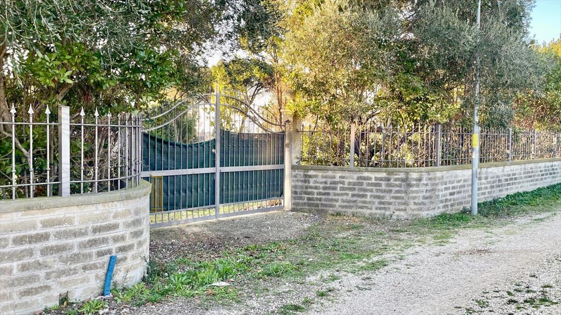 Terreno in vendita in via sant'andrea apostolo, Pomezia