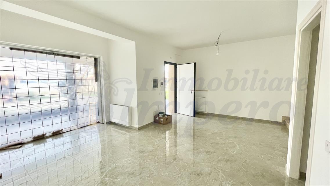 Villa con giardino, Pomezia parco della minerva