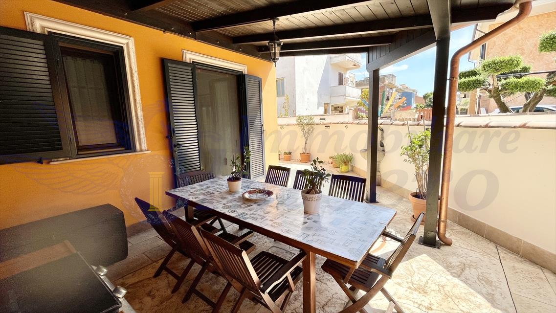 Villa con giardino, Pomezia martin pescatore