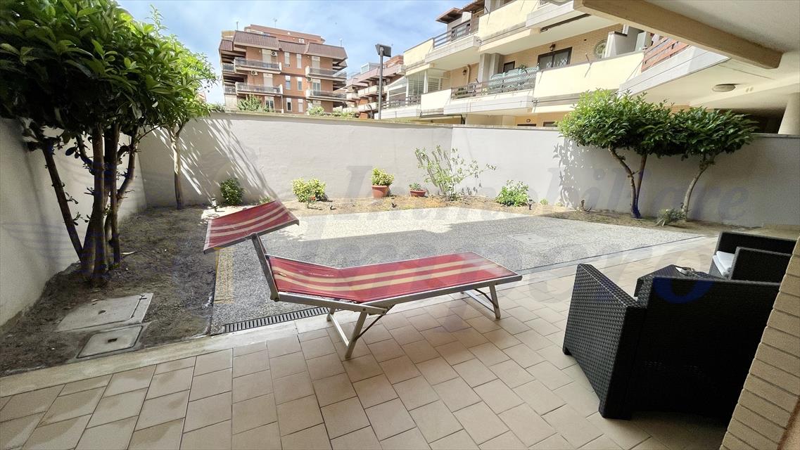 Bilocale con giardino in via carlo alberto dalla chiesa 74, Pomezia