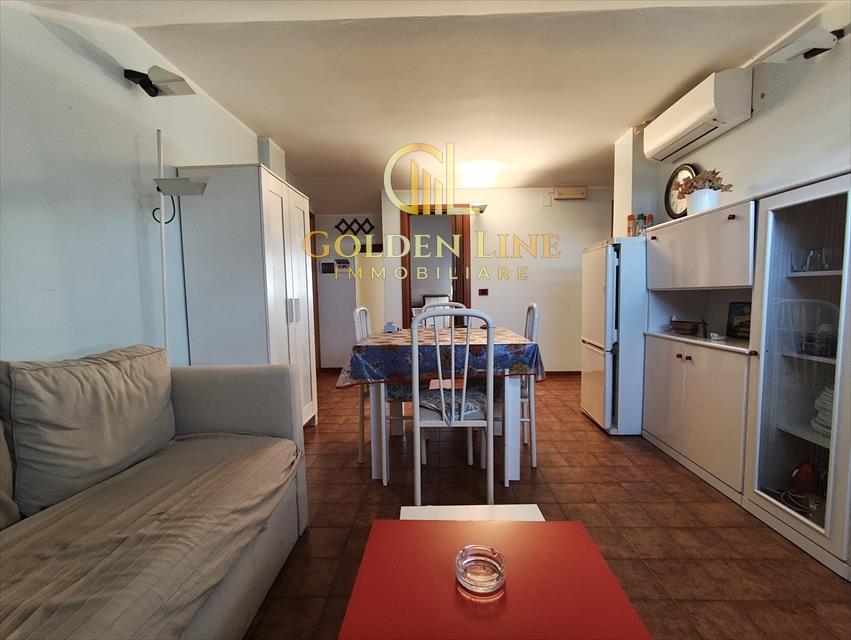 Mansarda con box, Grottammare lungomare