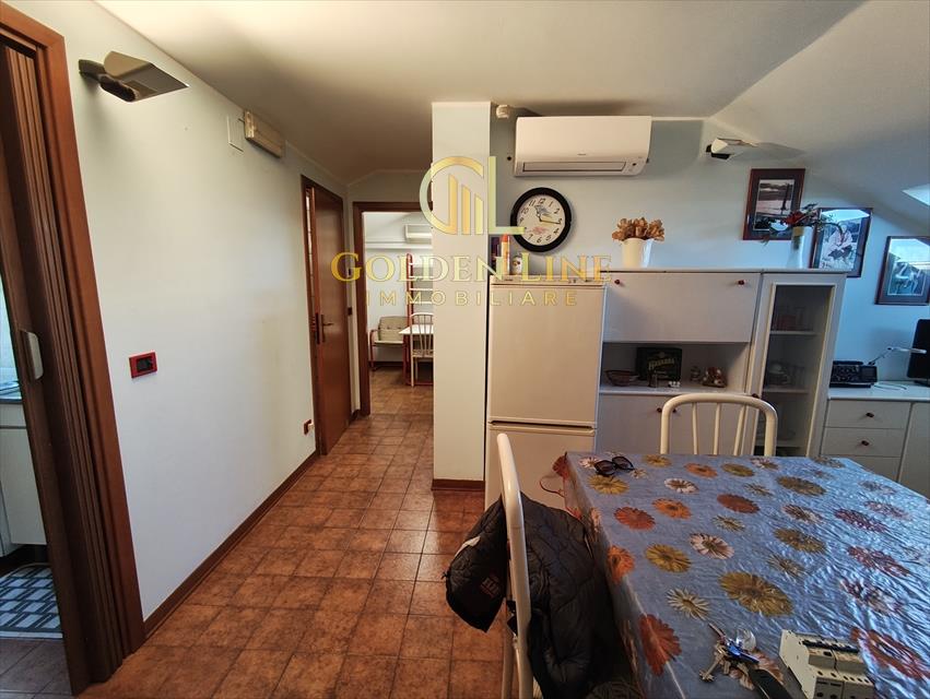 Mansarda con box, Grottammare lungomare