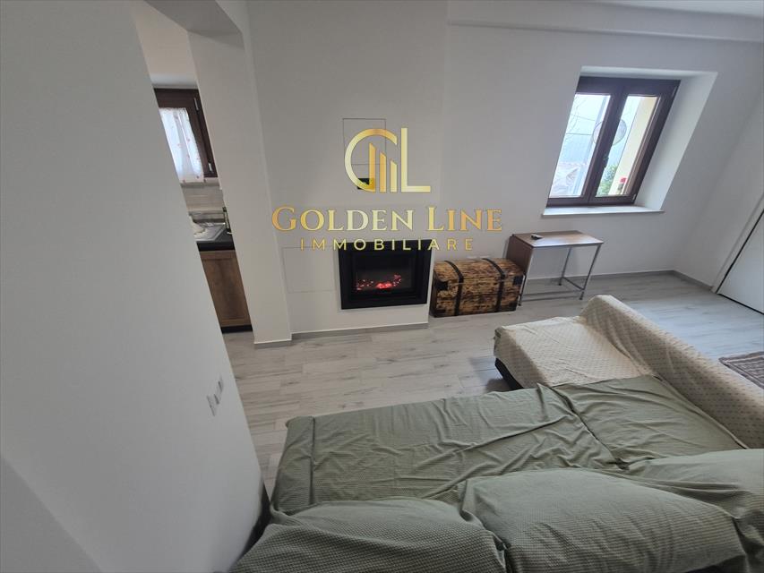 Casa indipendente con giardino in frazione vetice 10, Montefortino