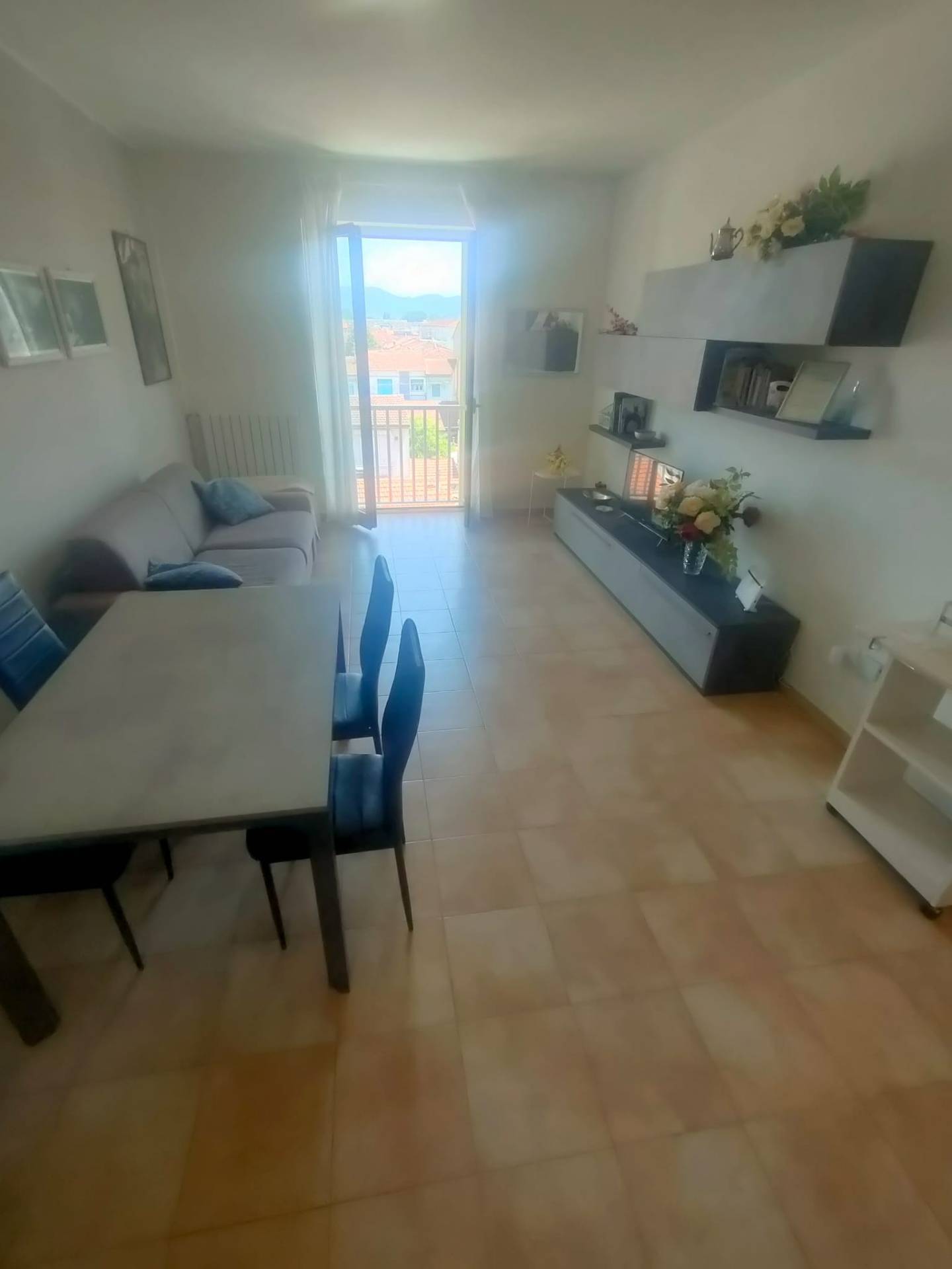 Appartamento in vendita a Viareggio, Centro Pineta