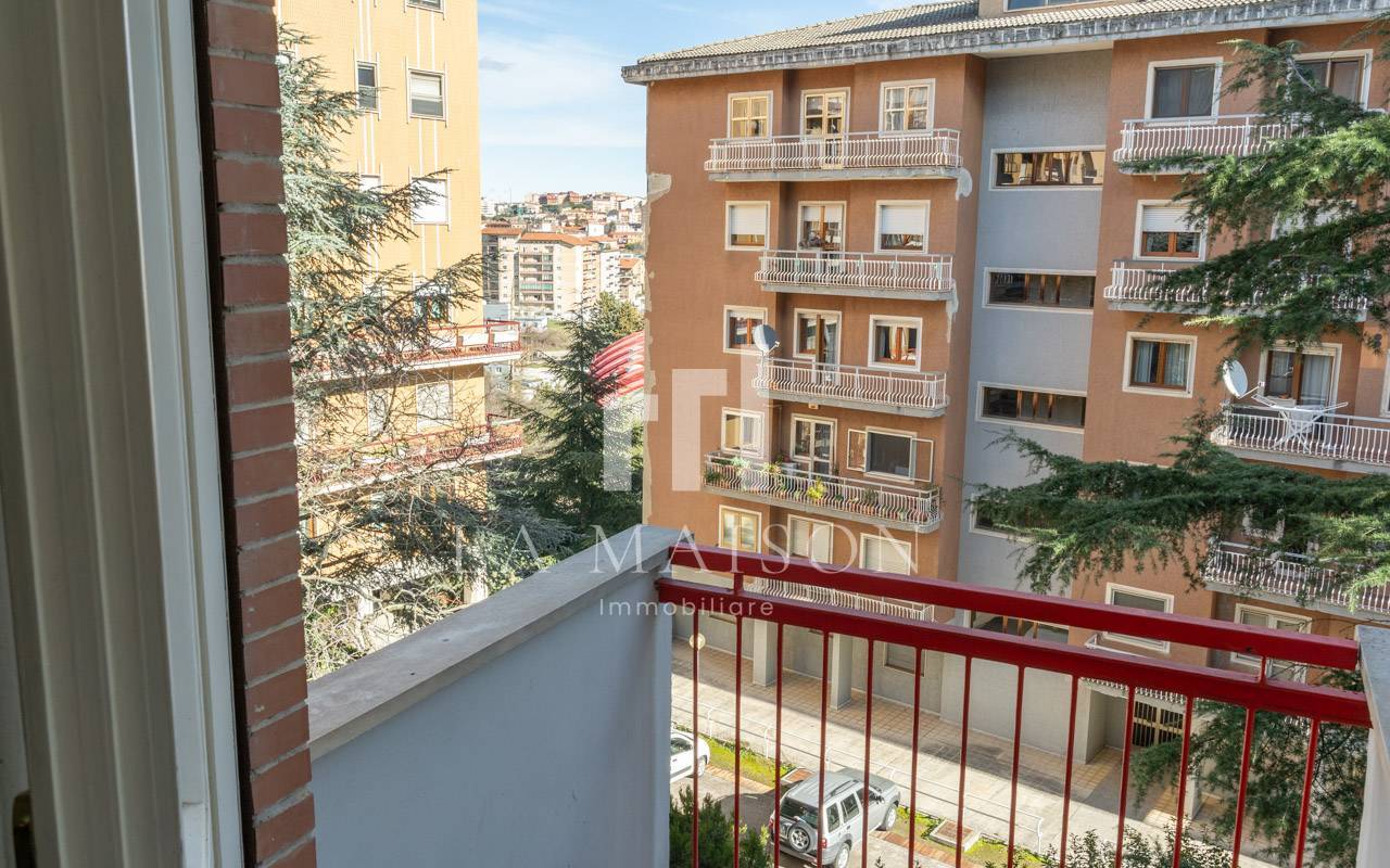 Appartamento in vendita a Campobasso, Semicentro