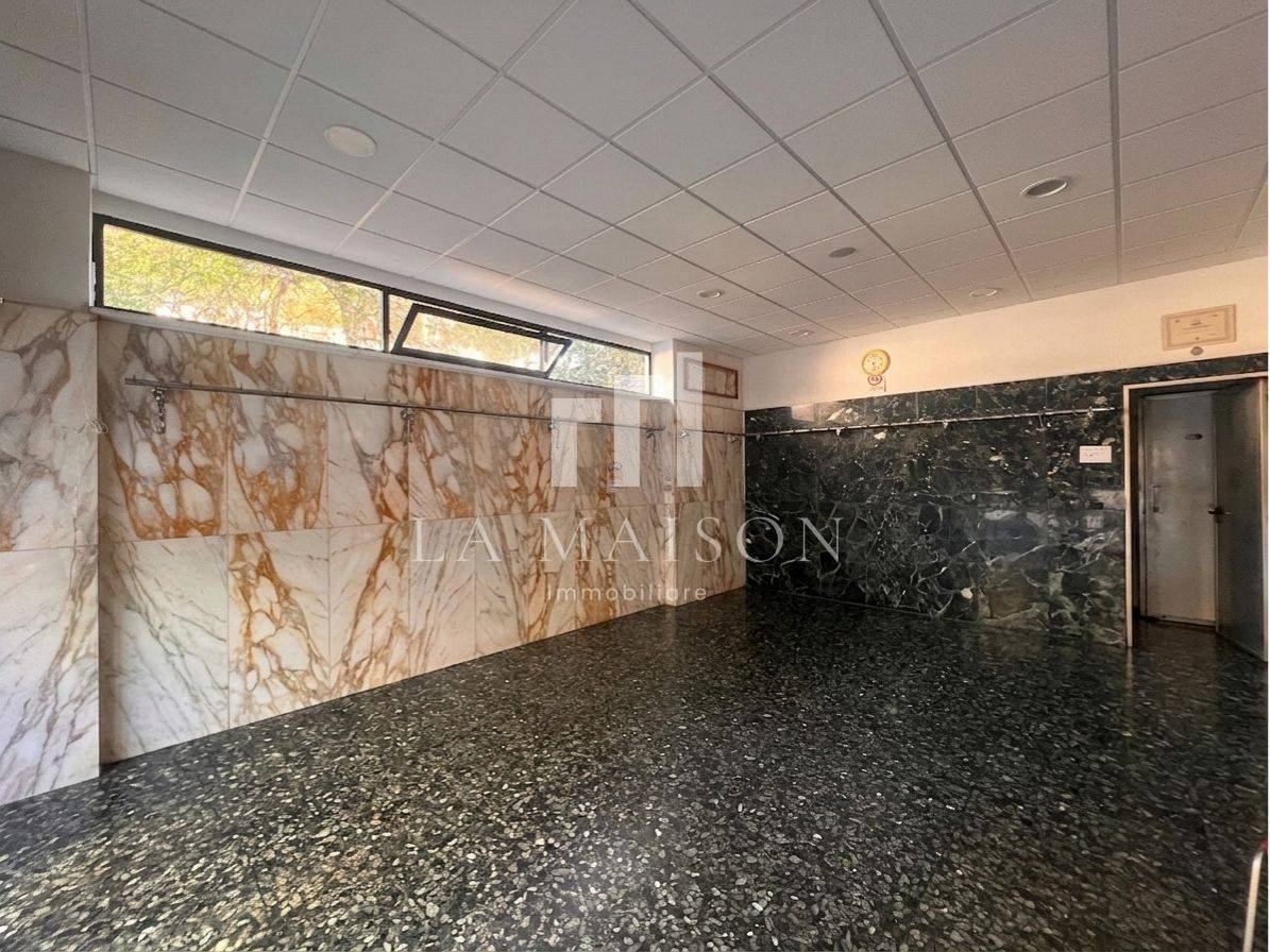 Locale commerciale in affitto a Campobasso, Semicentro