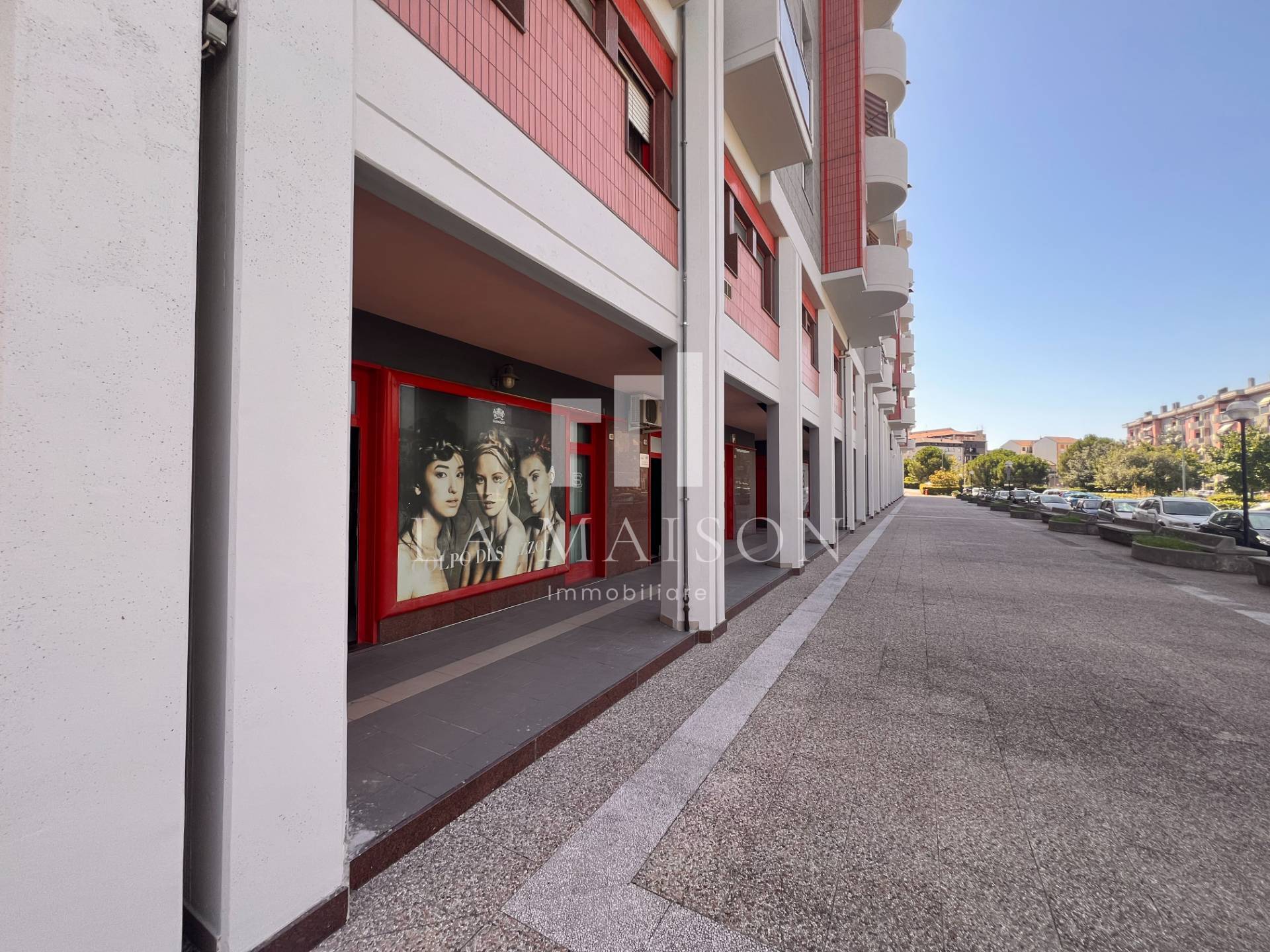 Locale commerciale in vendita a Campobasso, Semicentro
