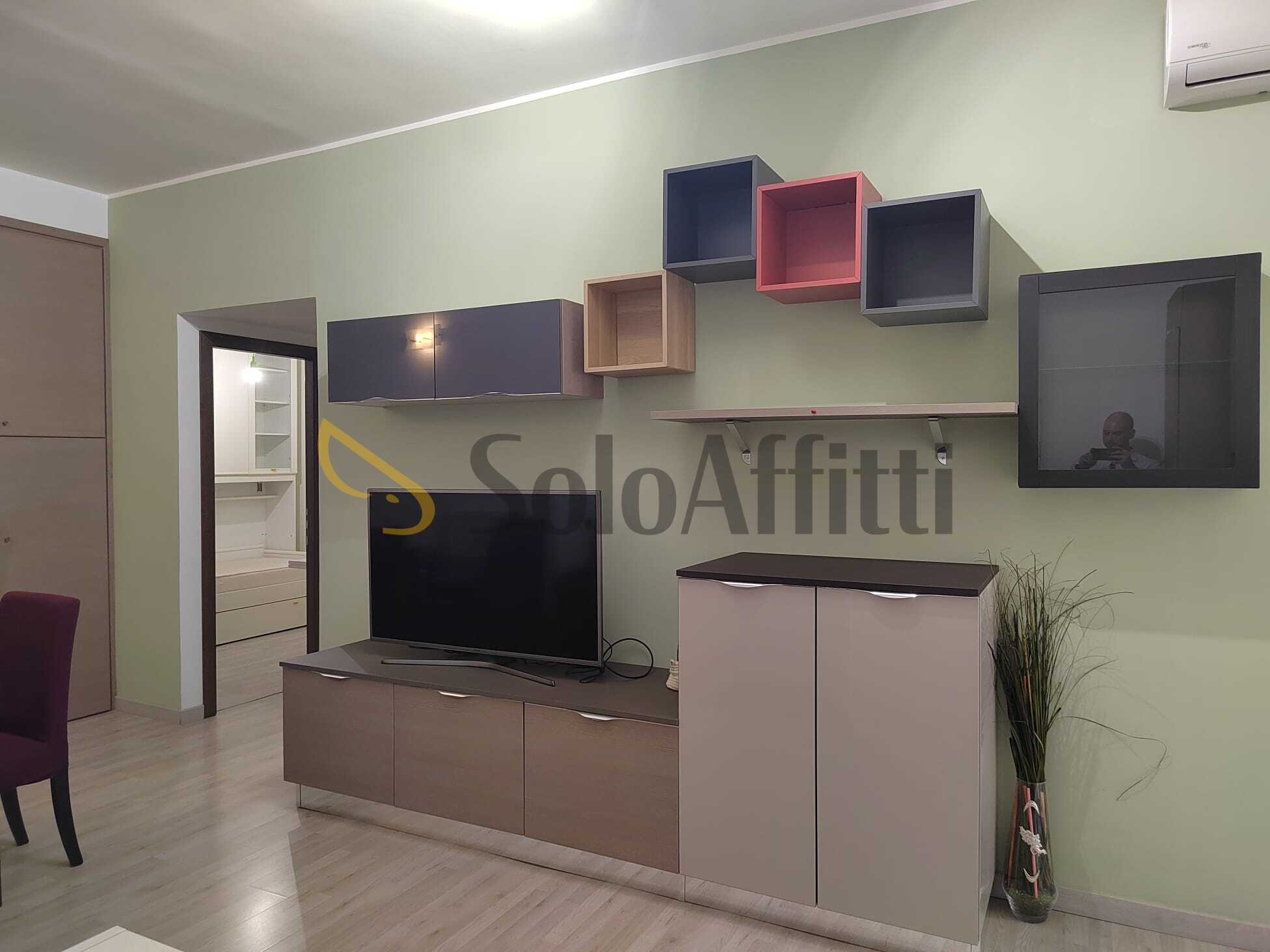 Trilocale in affitto in via giulia grisi, Roma