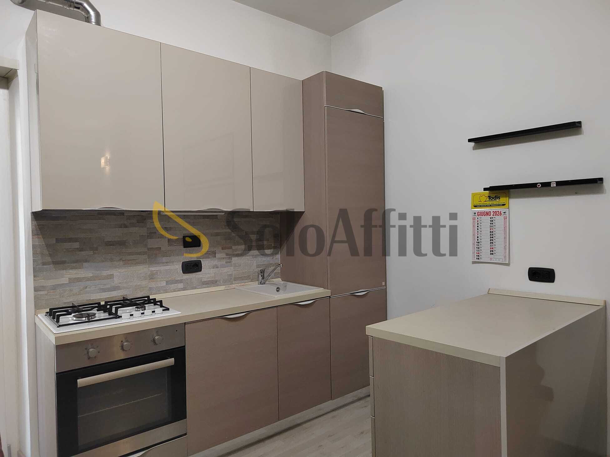 Trilocale in affitto in via giulia grisi, Roma