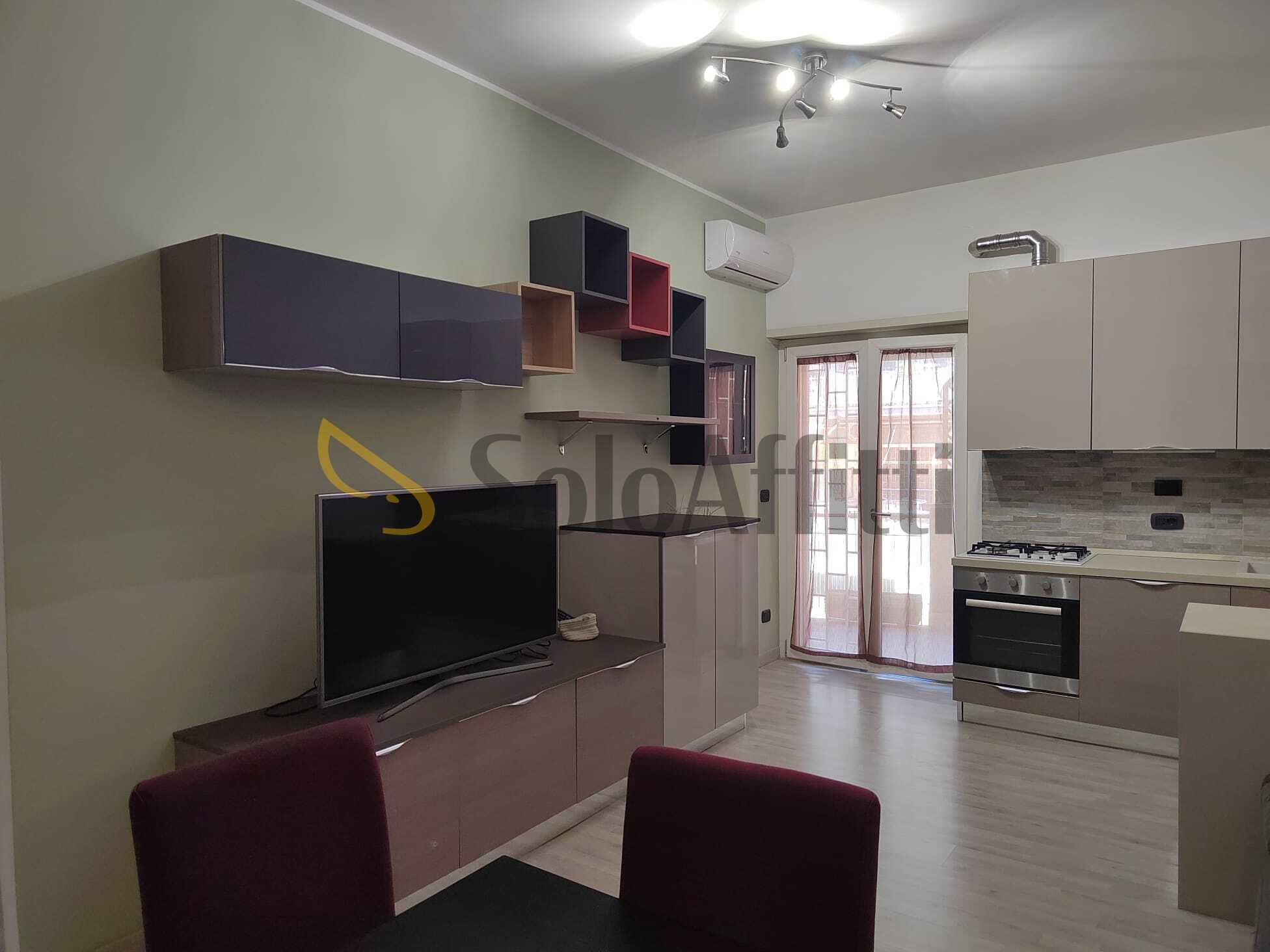 Trilocale in affitto in via giulia grisi, Roma