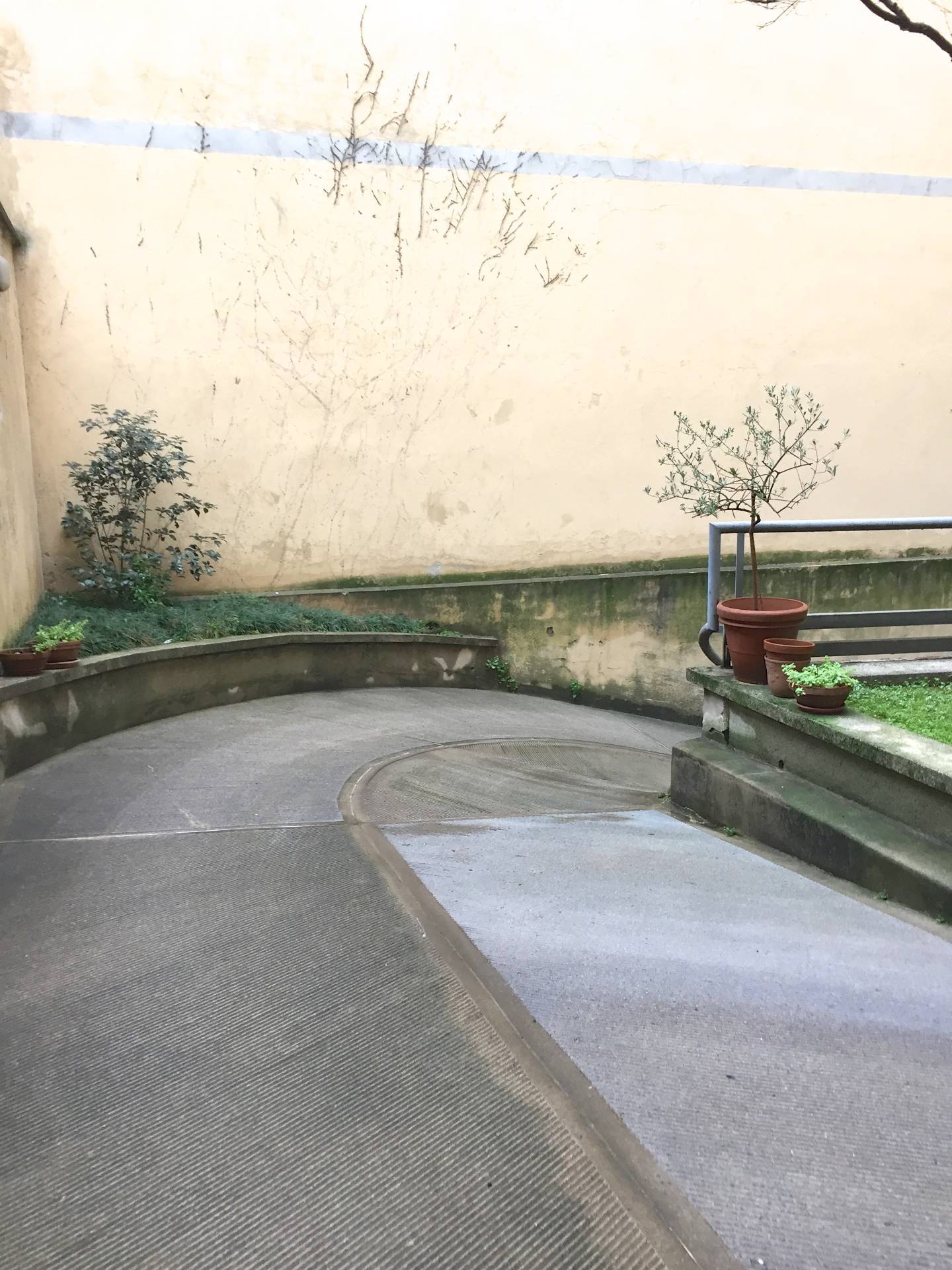 Box o garage in affitto a Milano, Centro Storico