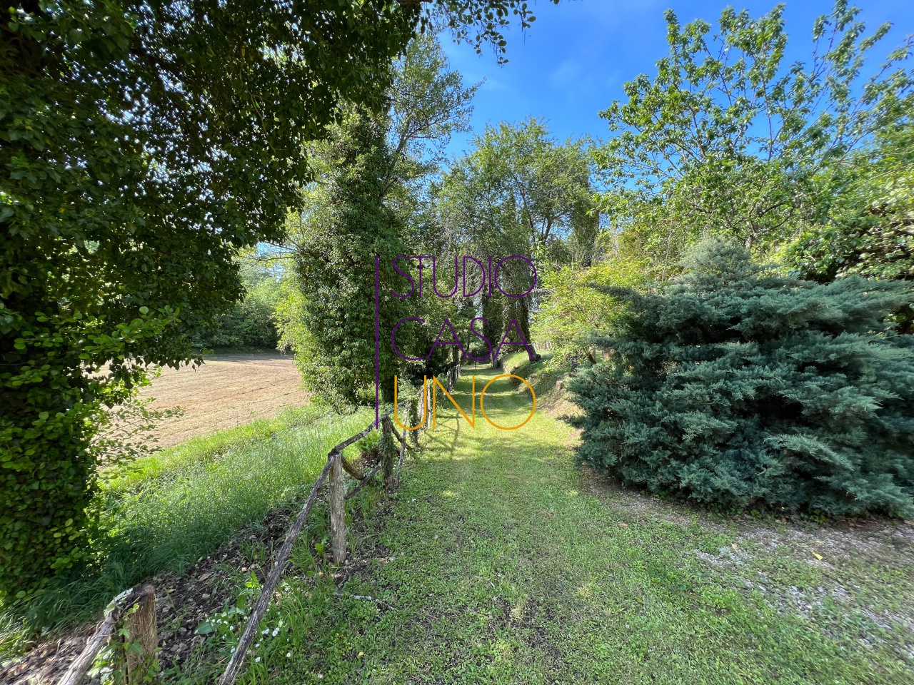 Cascina/Casale/Masseria in vendita a Montevarchi, Miravalle