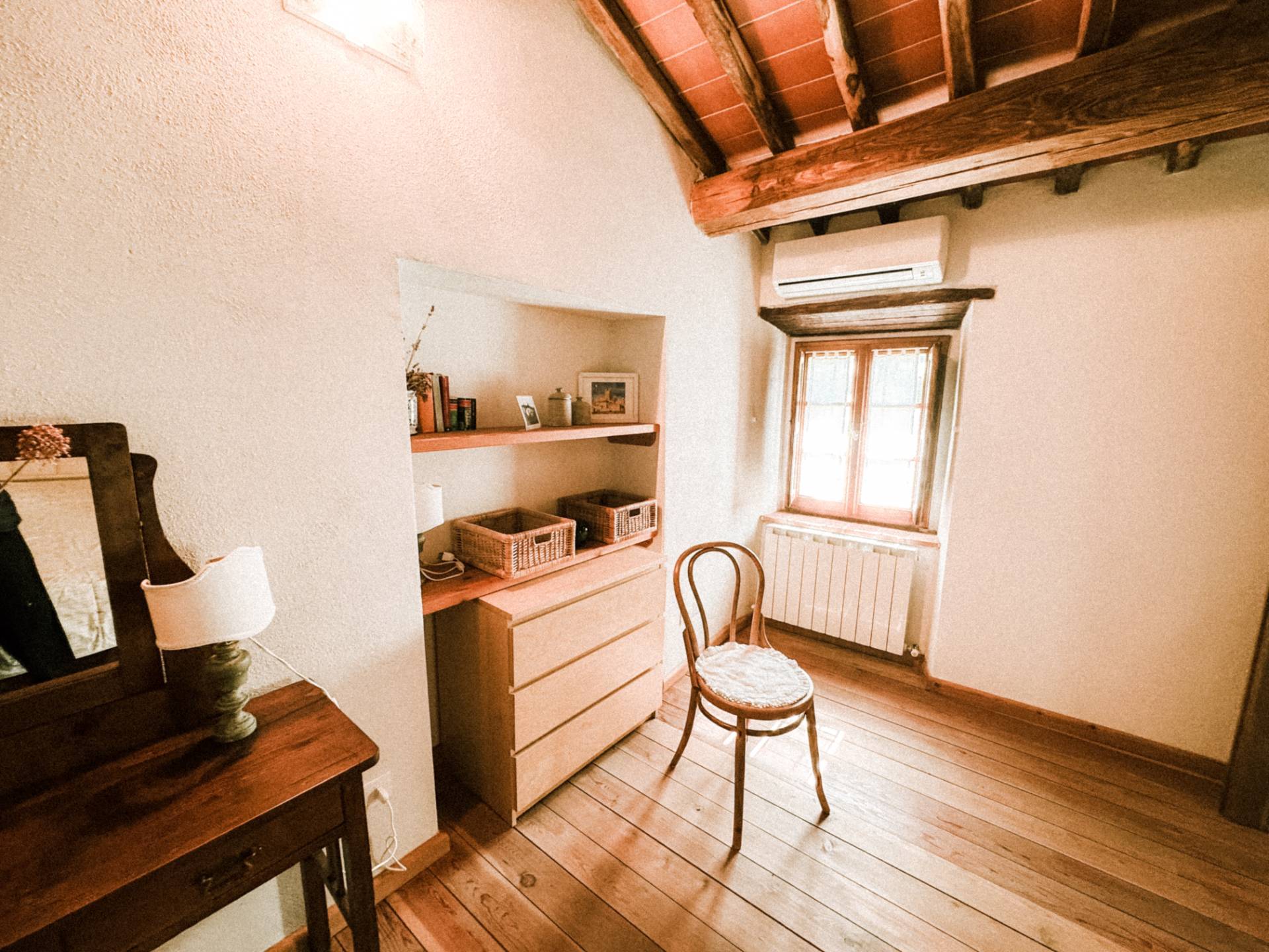 Casa semi indipendente in affitto a Montevarchi, Miravalle