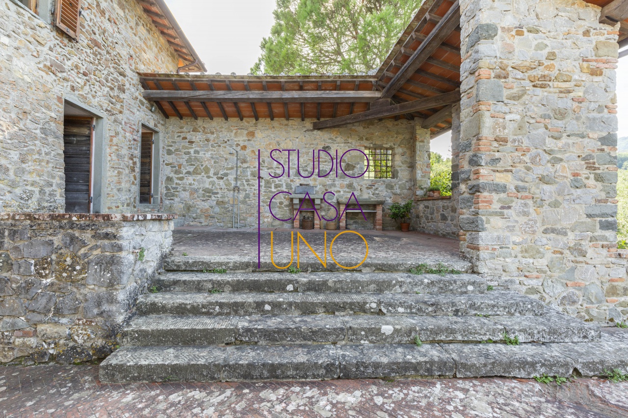 Cascina/Casale/Masseria in vendita a Gaiole in Chianti