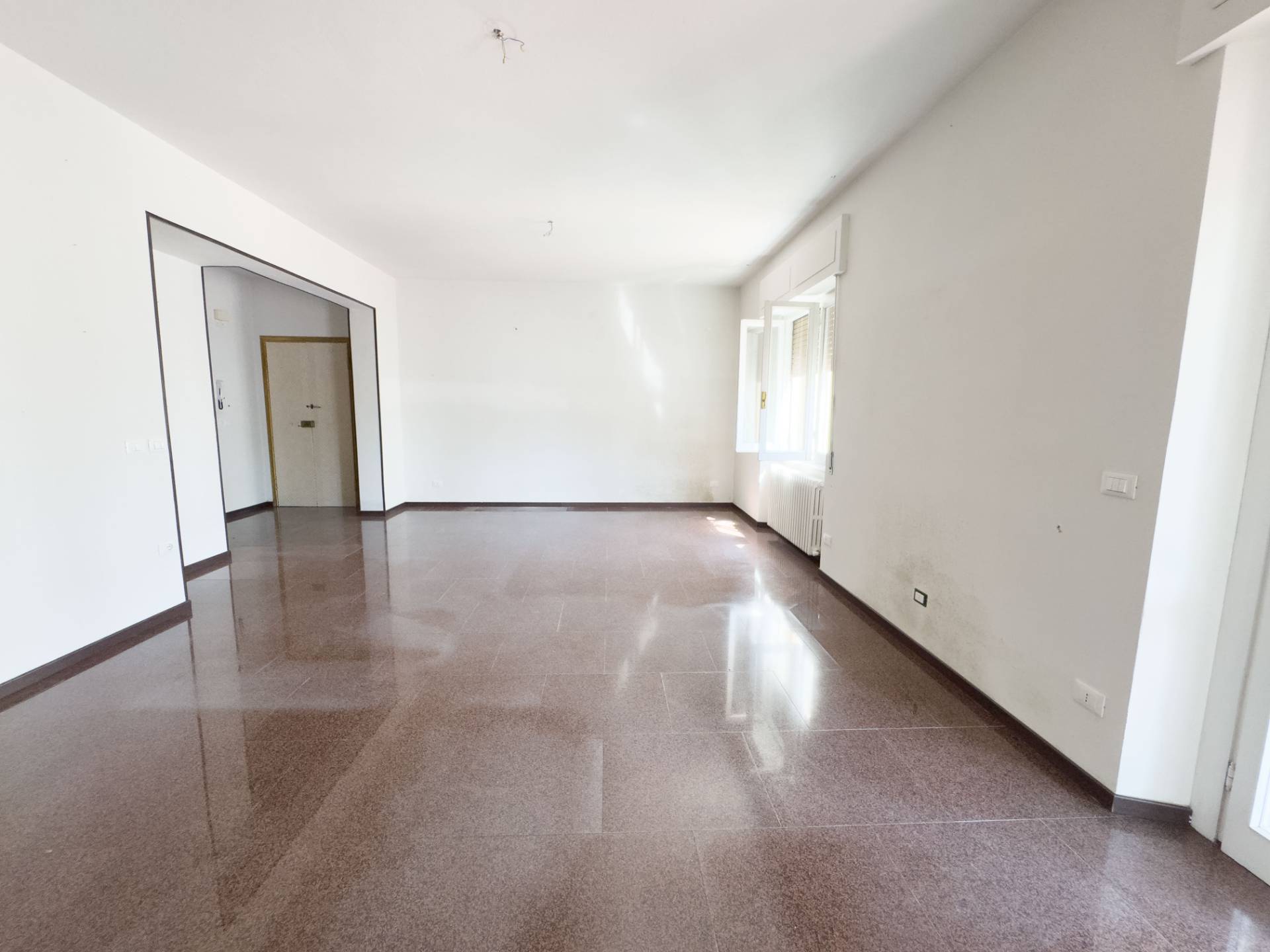 Appartamento in vendita a Terranuova Bracciolini, Centro