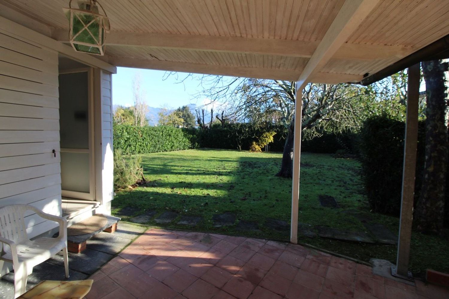 Villa con giardino a Pietrasanta