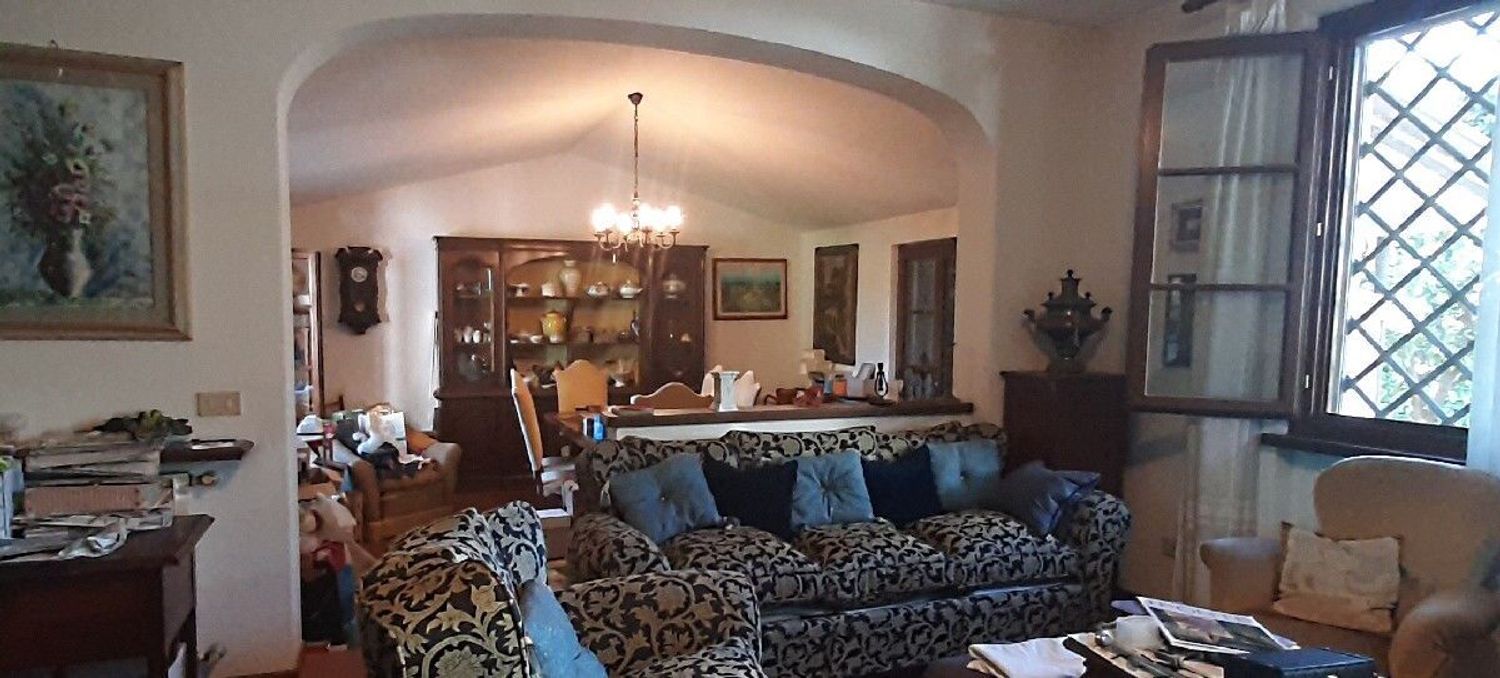 Villa con giardino a Camaiore