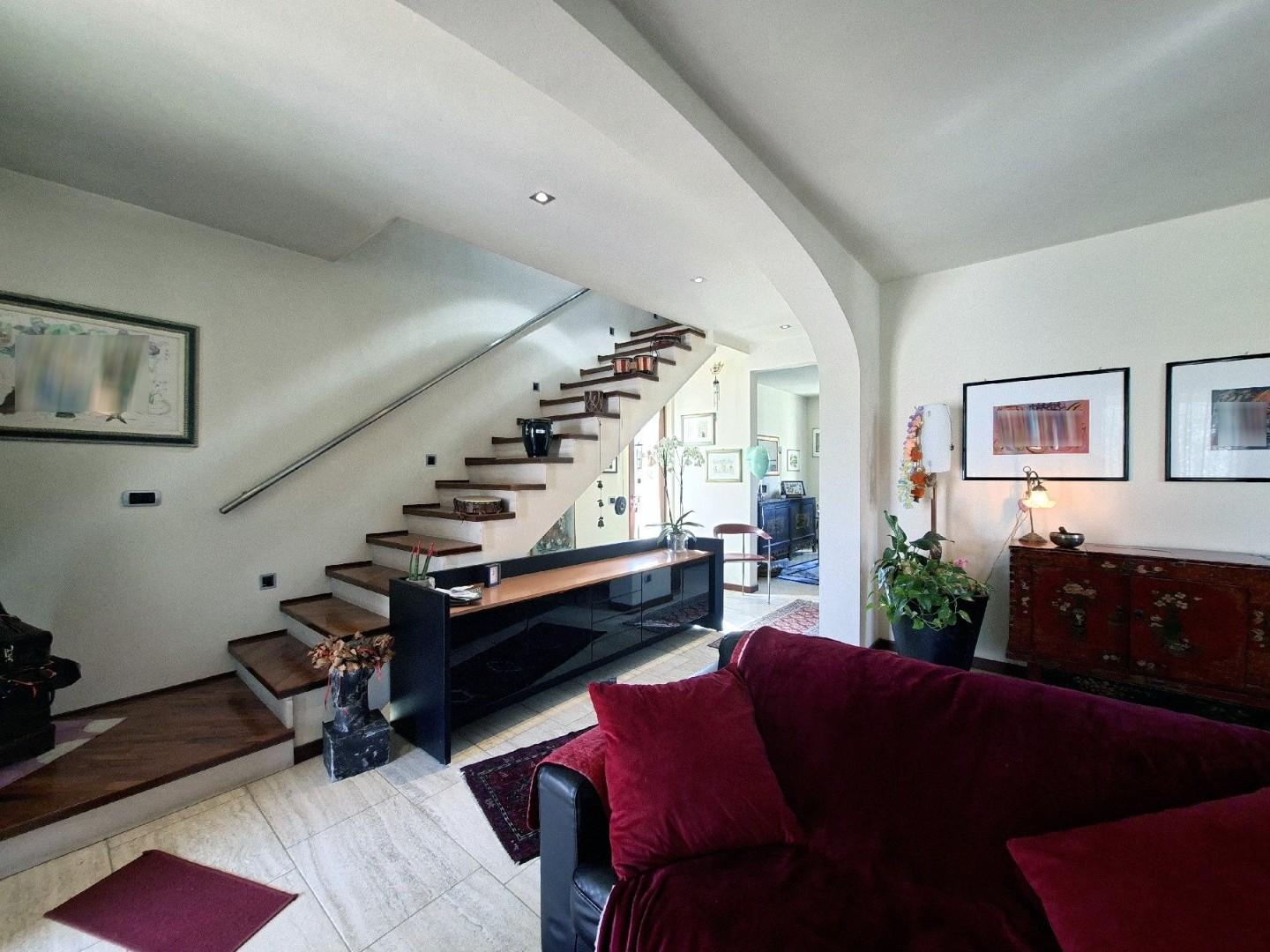 Villa con giardino, Camaiore lido di