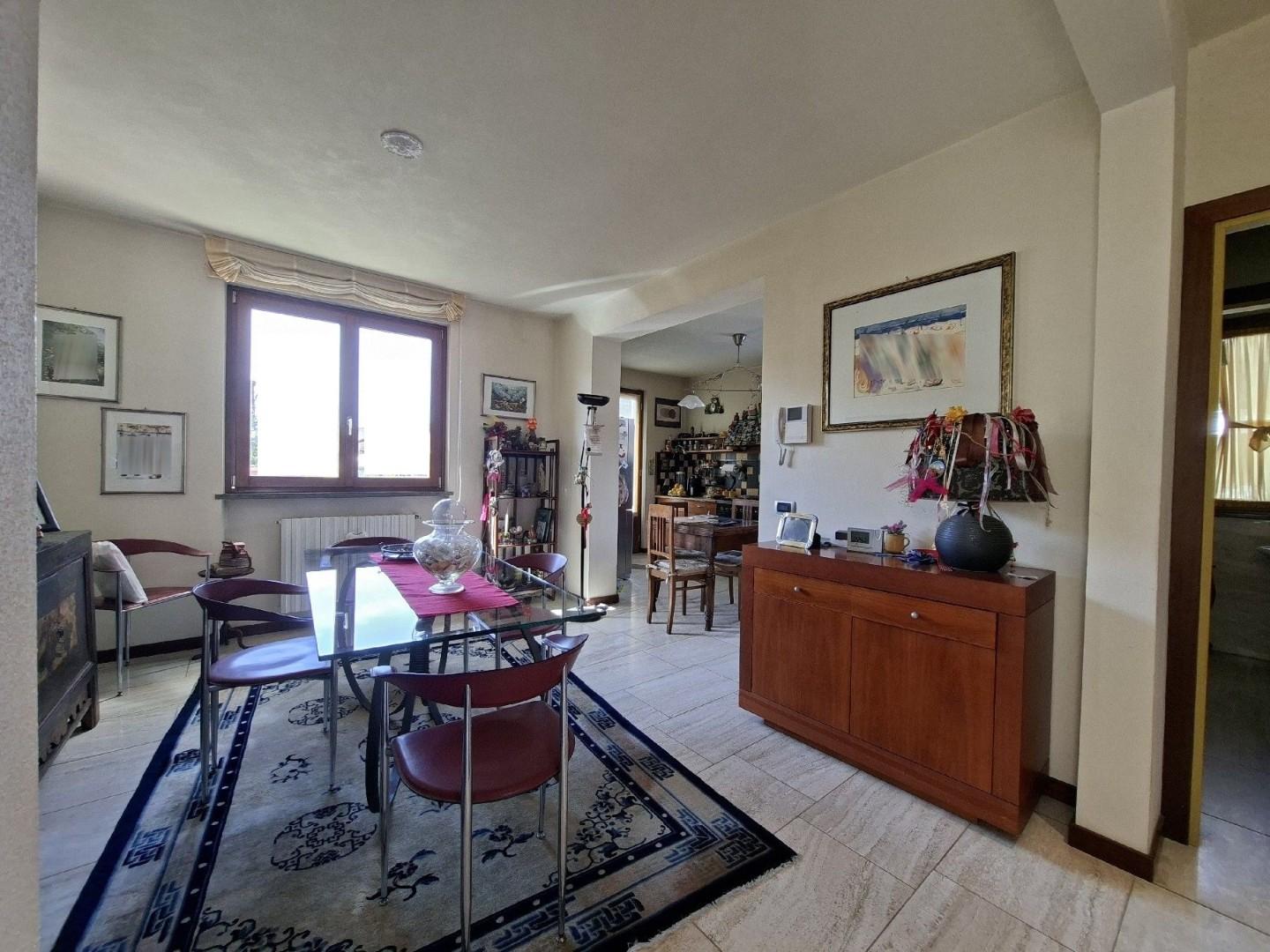 Villa con giardino, Camaiore lido di