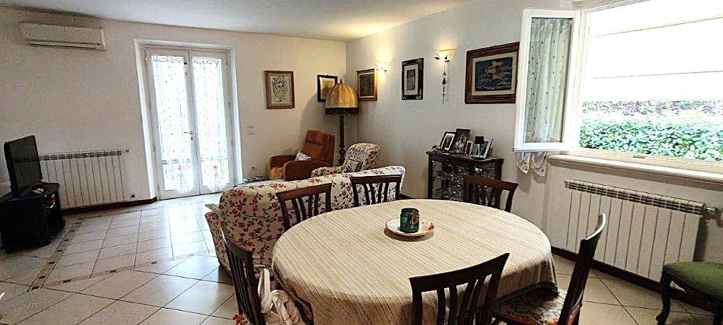 Villa Bifamiliare con giardino, Camaiore capezzano pianore