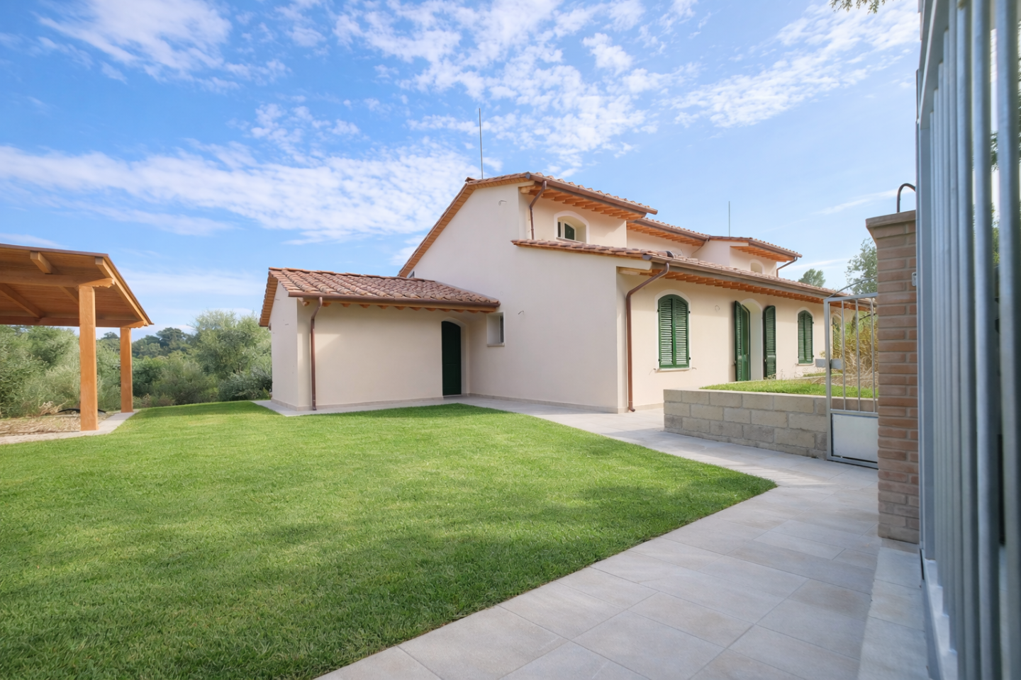Villa Bifamiliare con giardino a Montopoli in Val d'Arno