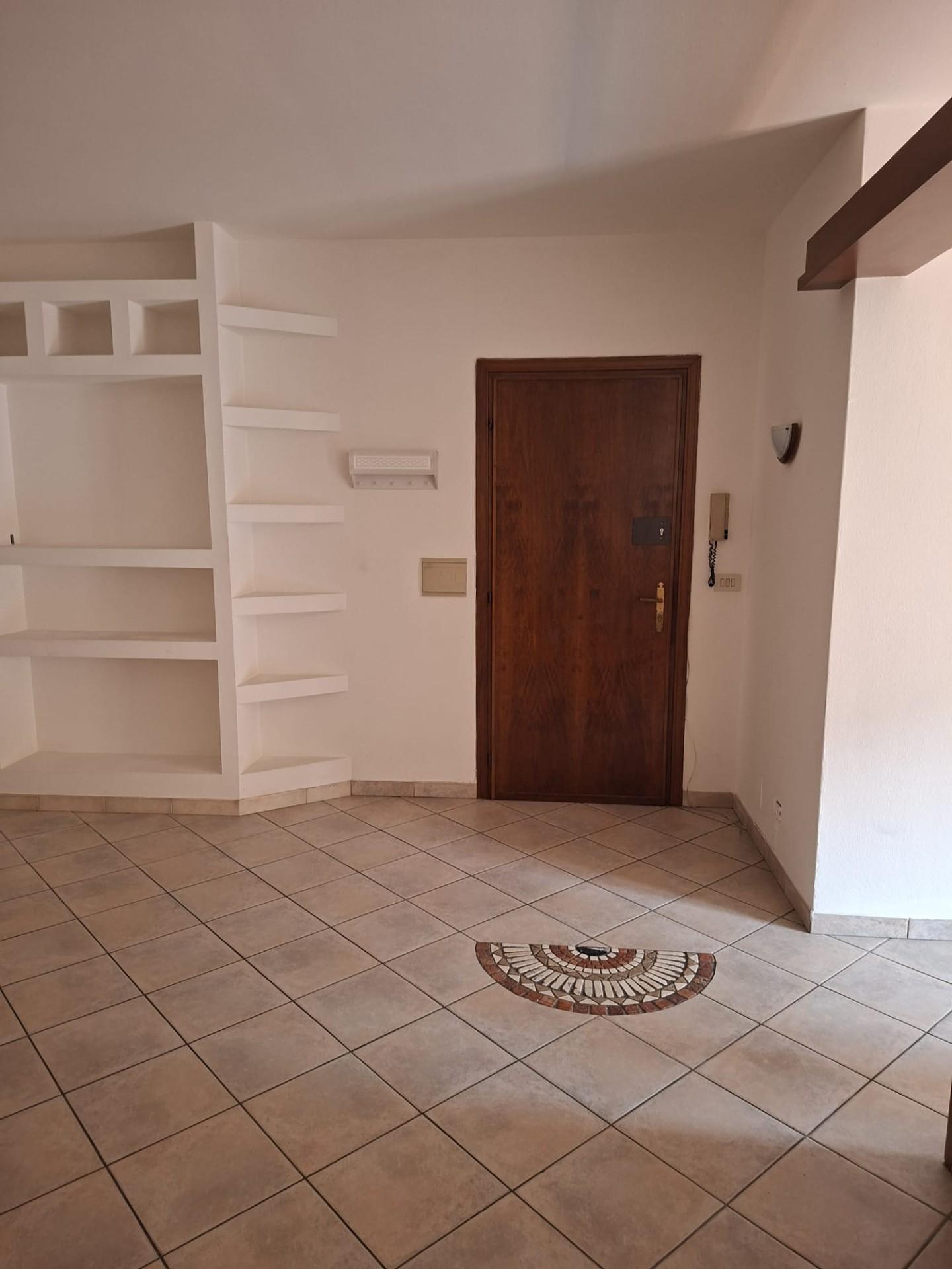Appartamento con terrazzo a Cascina