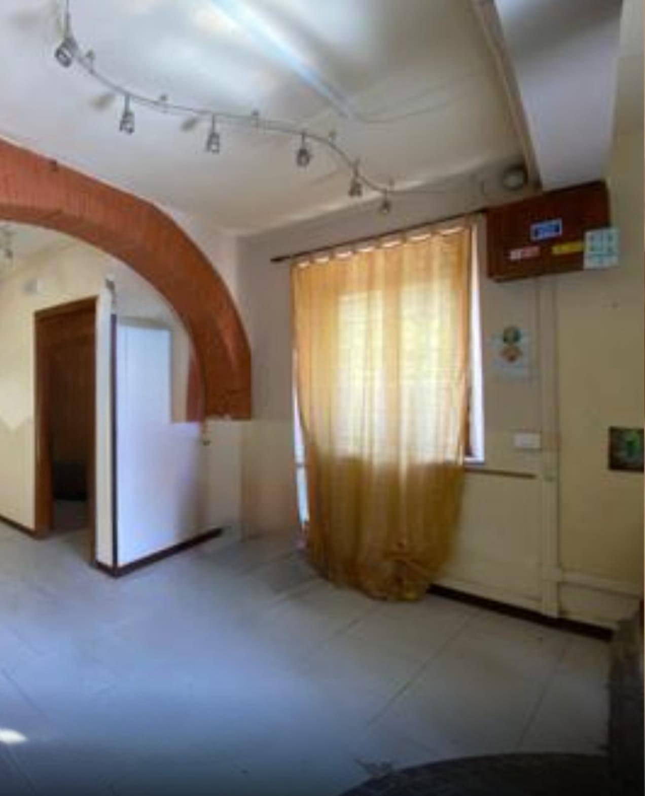 Locale commerciale in affitto, Cascina sant'anna