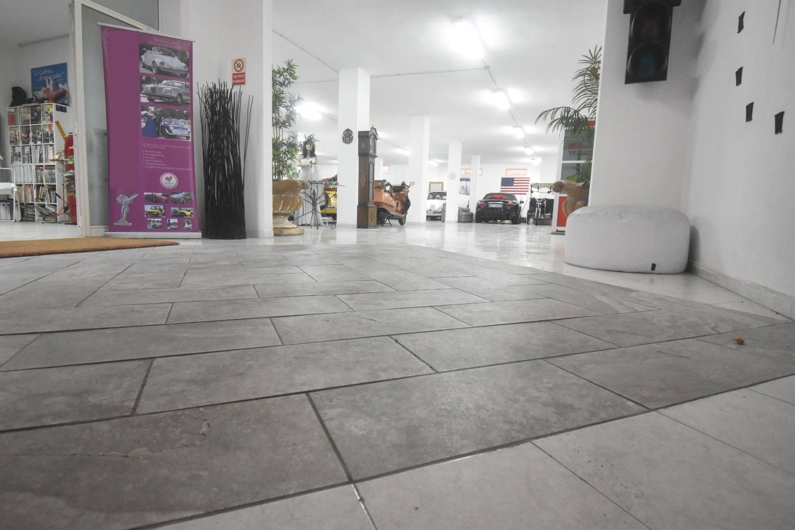 Deposito in vendita a Quartu Sant'Elena