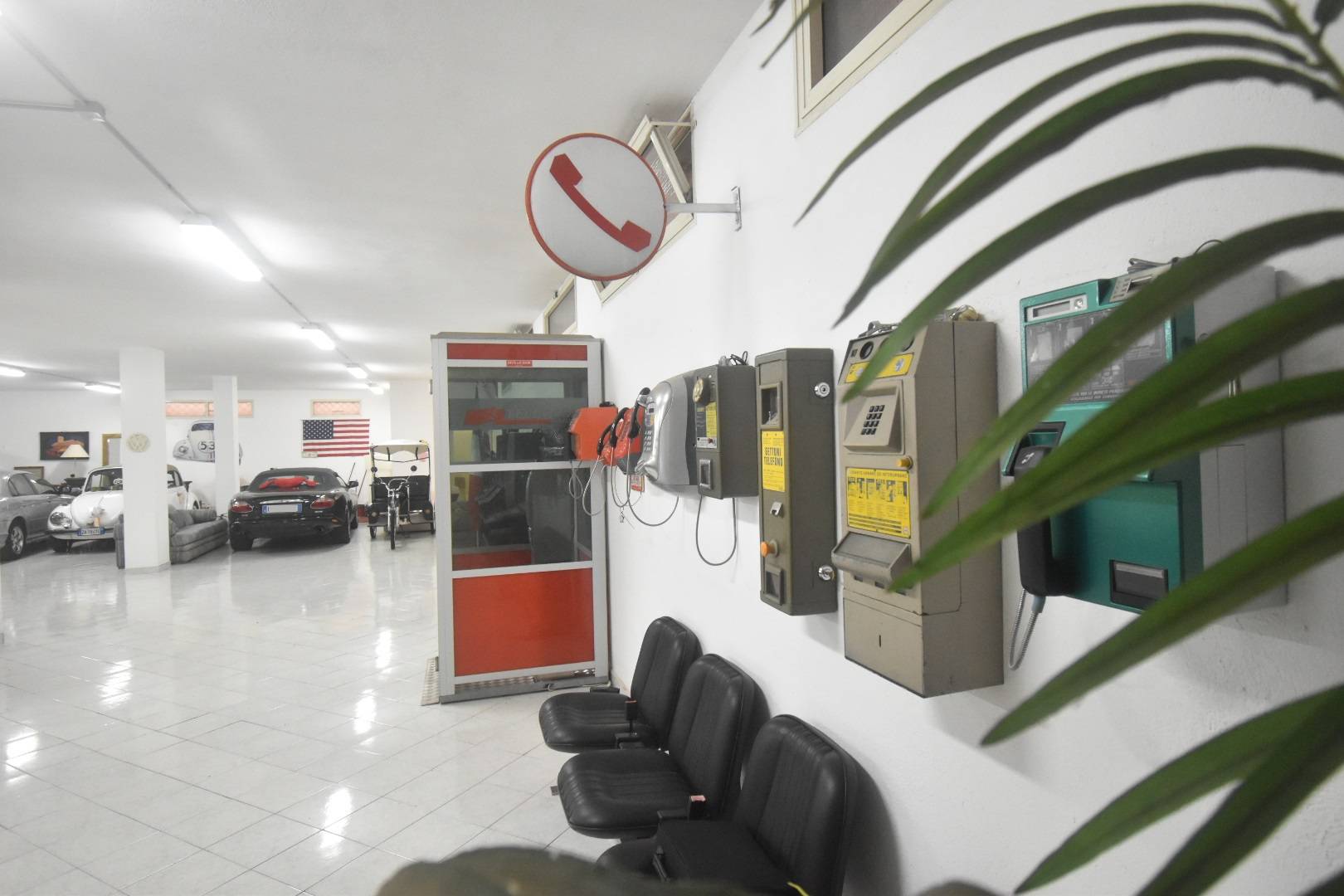 Deposito in vendita a Quartu Sant'Elena