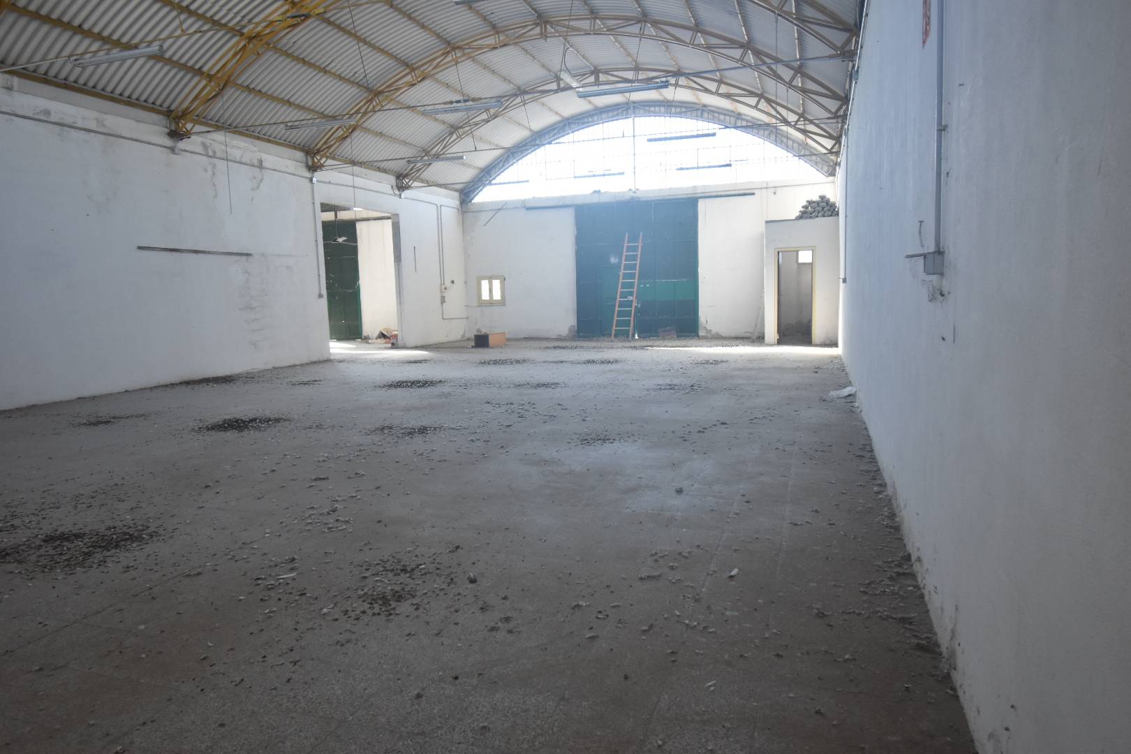 Capannone in vendita a Quartu Sant'Elena