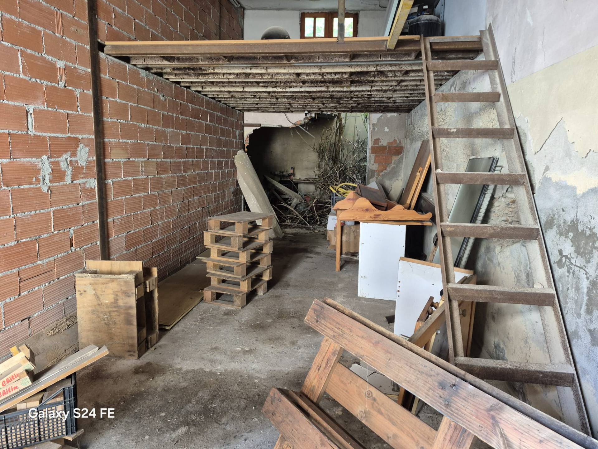 Box o garage in vendita a Quartu Sant'Elena