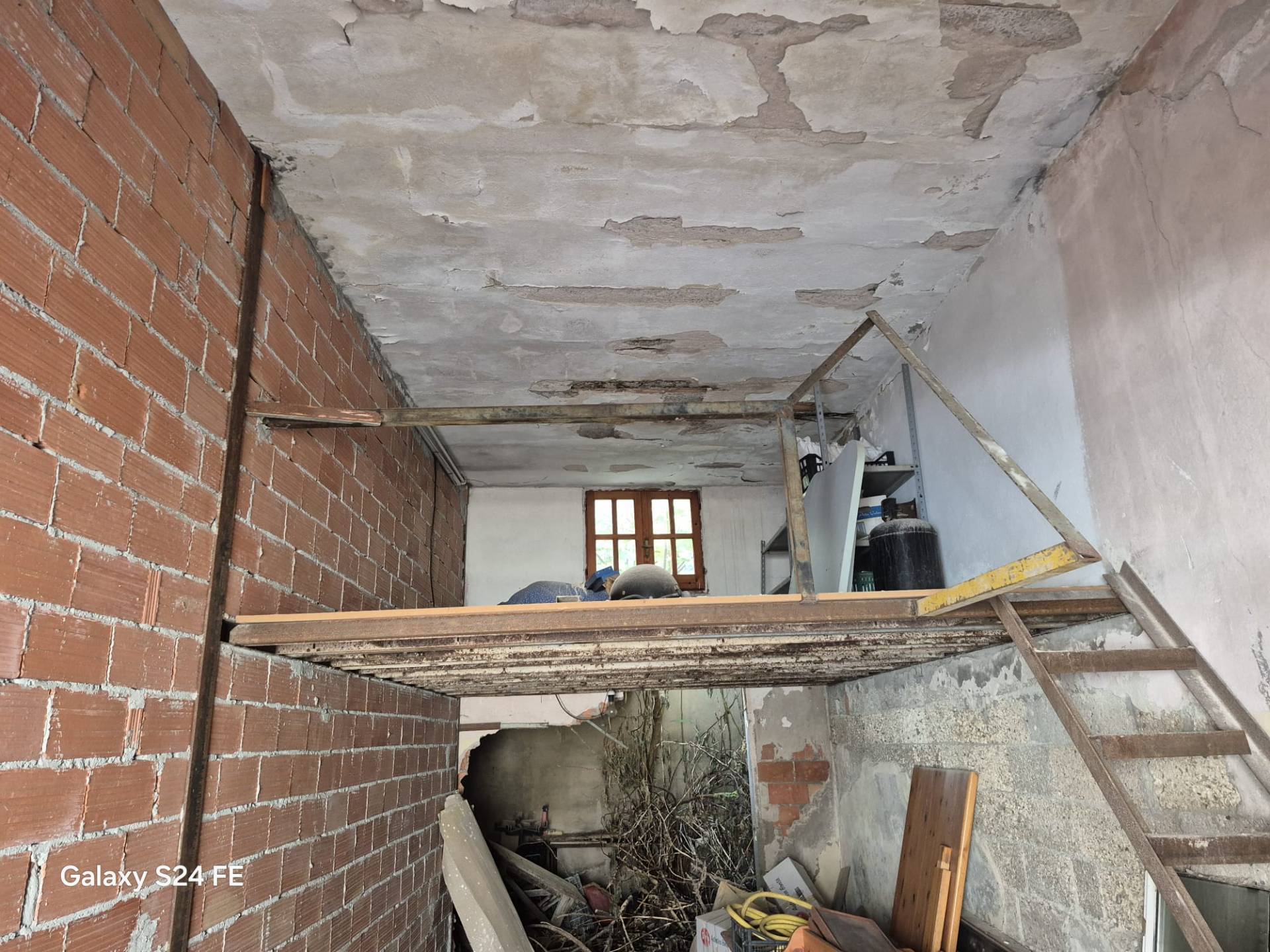 Box o garage in vendita a Quartu Sant'Elena