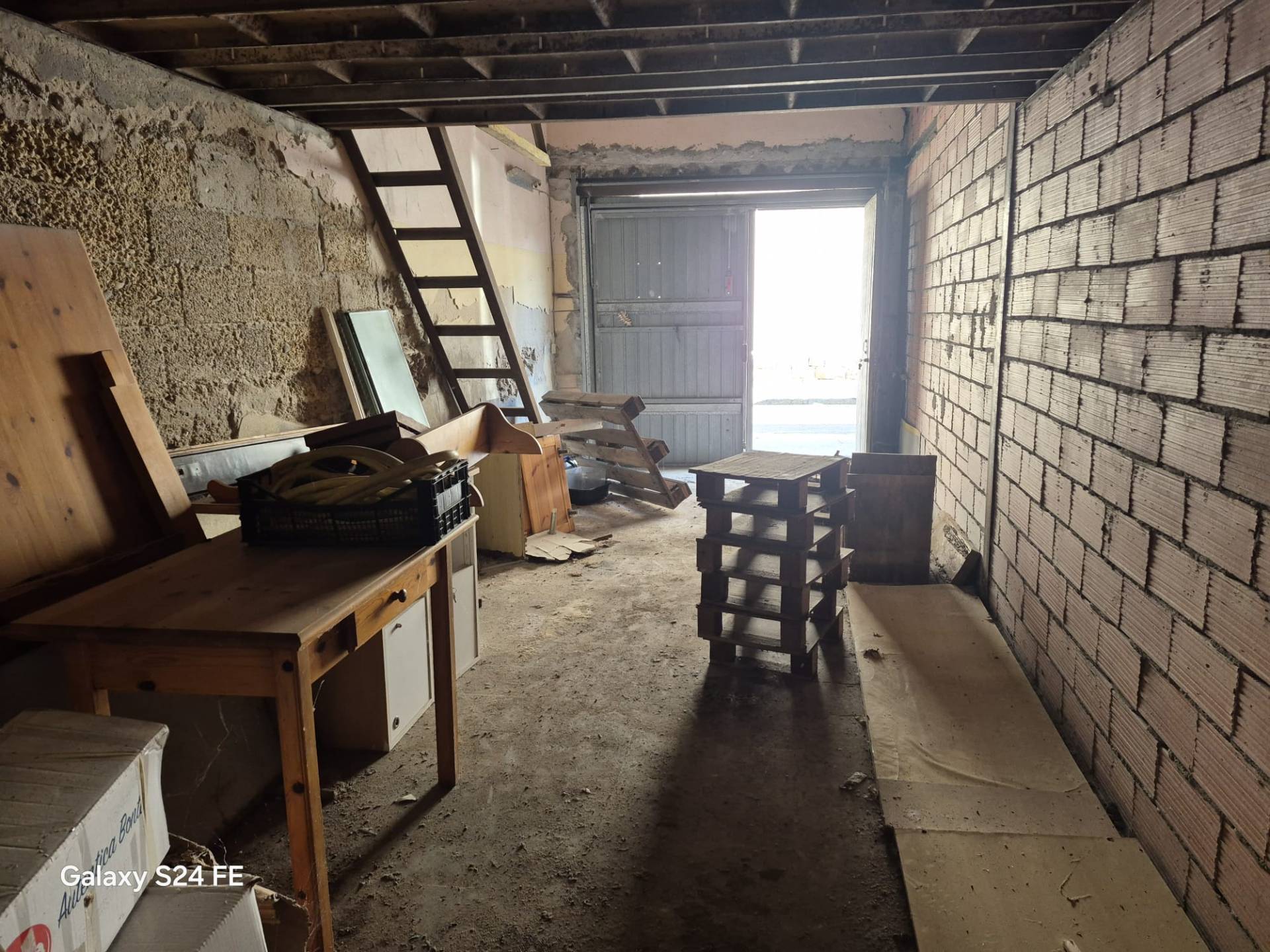 Box o garage in vendita a Quartu Sant'Elena