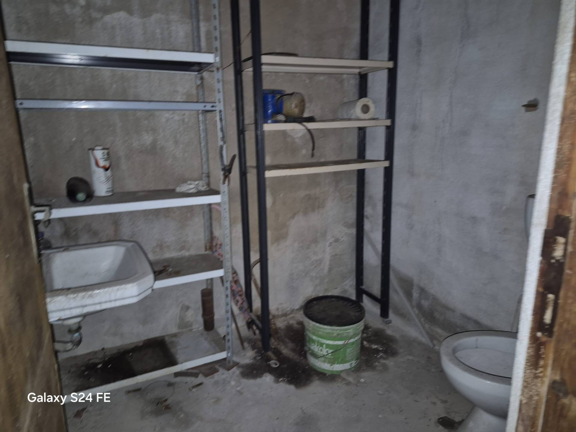 Box o garage in vendita a Quartu Sant'Elena