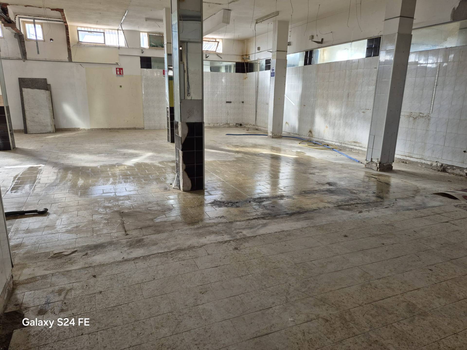 Locale commerciale in vendita a Quartu Sant'Elena