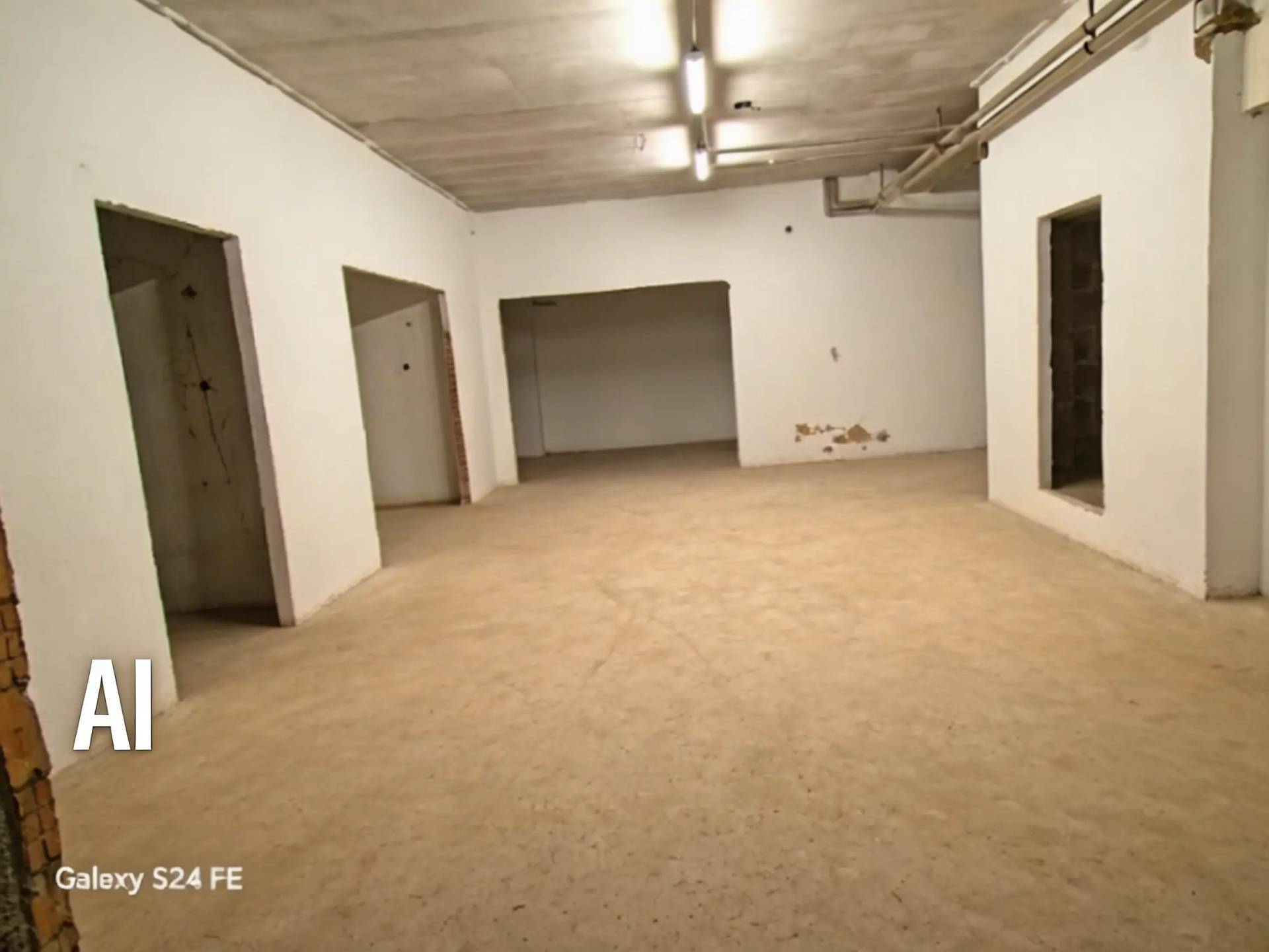 Deposito in vendita a Quartu Sant'Elena