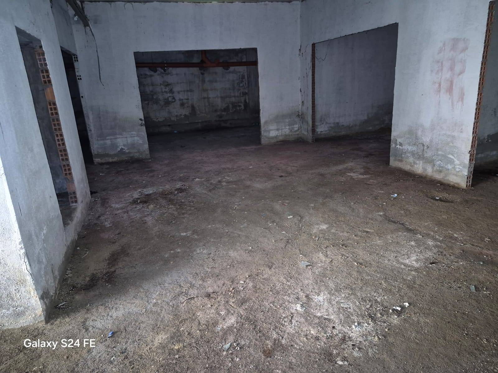 Deposito in vendita a Quartu Sant'Elena