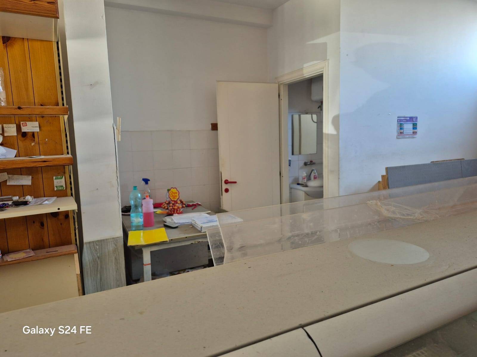 Locale commerciale in vendita a Quartu Sant'Elena